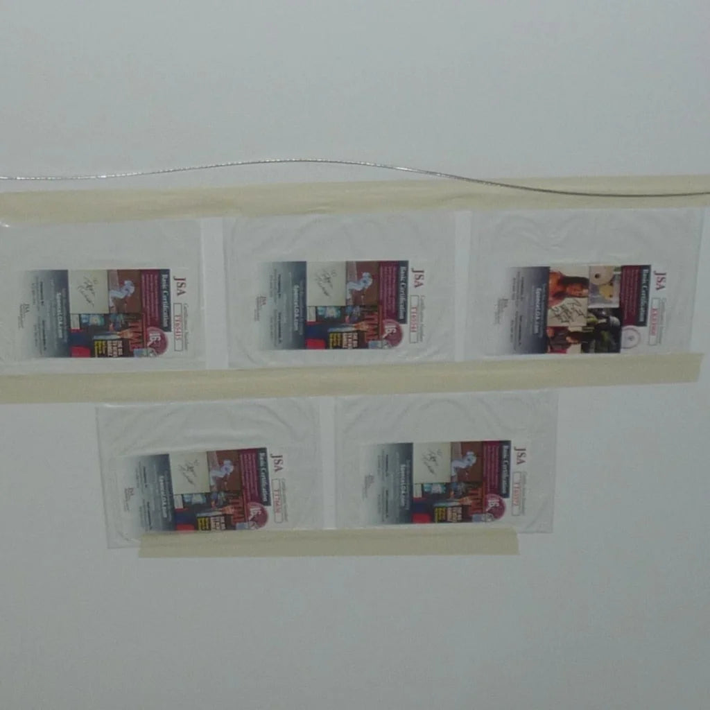 Deluxe framed 30 Rock TV poster with cast autographs in clear sleeves