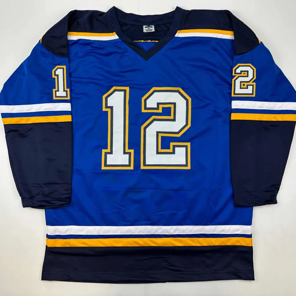 Autographed Kevin Hayes St. Louis Blues custom jersey in blue and navy with white and gold numbering, v-neck collar, JSA COA