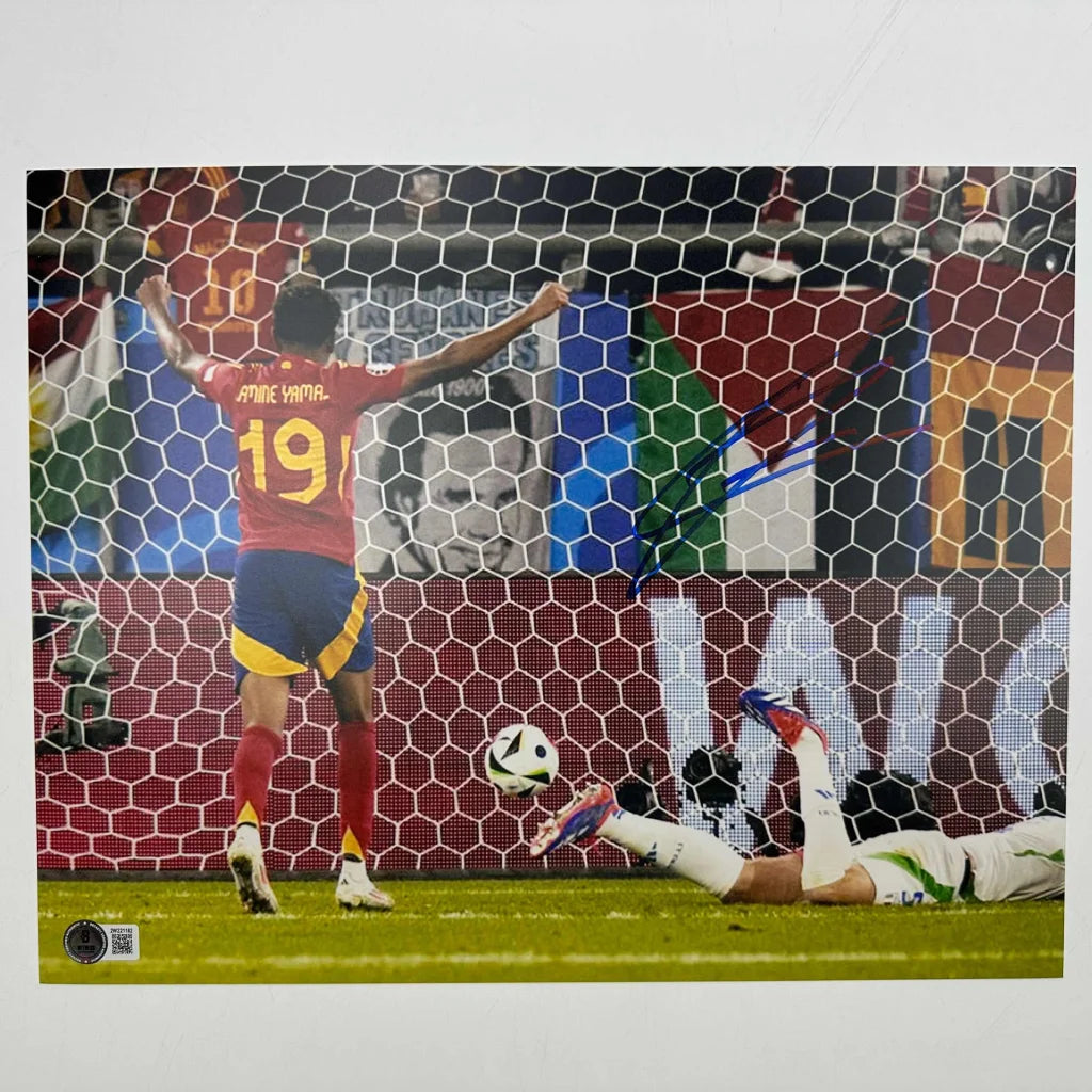 Autographed Lamine Yamal Spain 11x14 Soccer Photo Beckett BAS COA #3 | Hall of Fame Sports Memorabilia | vintageantiquesgifts.com