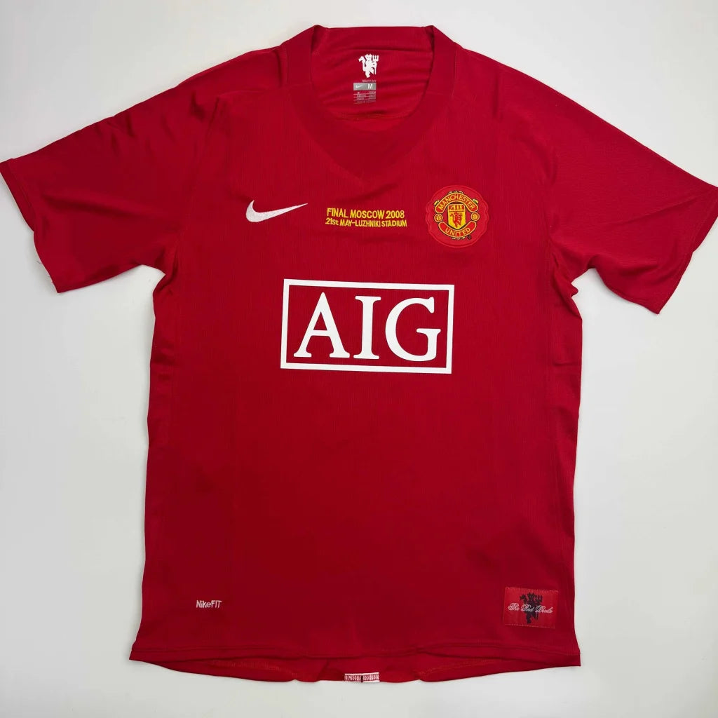 Autographed Ryan Giggs Manchester United Red Soccer Jersey Beckett BAS COA | Authenticated Signed Sports Jersey | vintageantiquesgifts.com