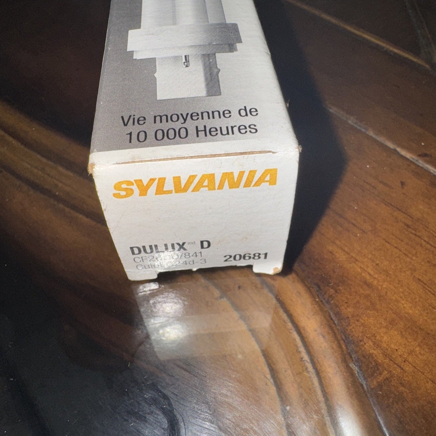 Sylvania 26W 4100K G24D-3 Compact Fluorescent Light Bulb