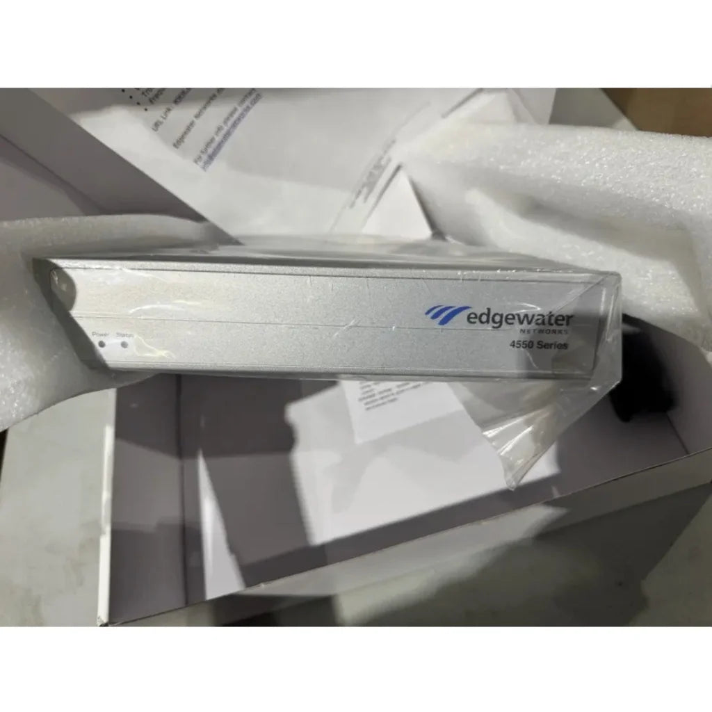 Edgewater Networks 4550 series gateway with Silver-edgedwater 4500 instrument in clear packaging
