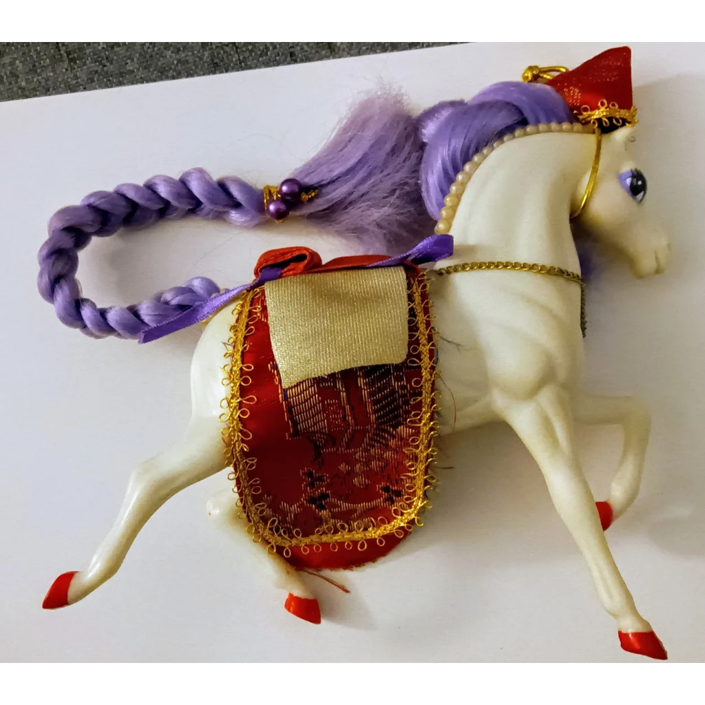 Vintage Enchanted Kingdom Horse white unicorn toy with purple mane, 1987