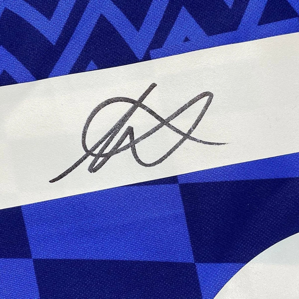 Signed Mason Mount Chelsea jersey professionally framed with Beckett BAS COA for fans
