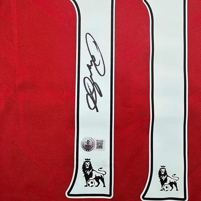 Framed Autographed Ryan Giggs 35x39 Manchester United Red Soccer Jersey Beckett BAS COA | Certified Authentic Signed Memorabilia | vintageantiquesgifts.com