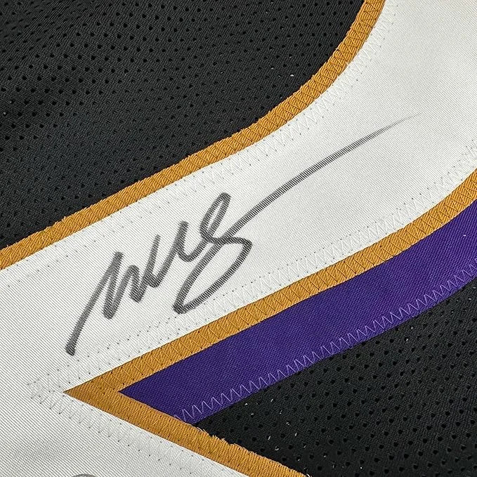 Framed Autographed Willis McGahee 35x39 Baltimore Black Football Jersey Beckett BAS COA | Certified Authentic Signed Memorabilia | vintageantiquesgifts.com