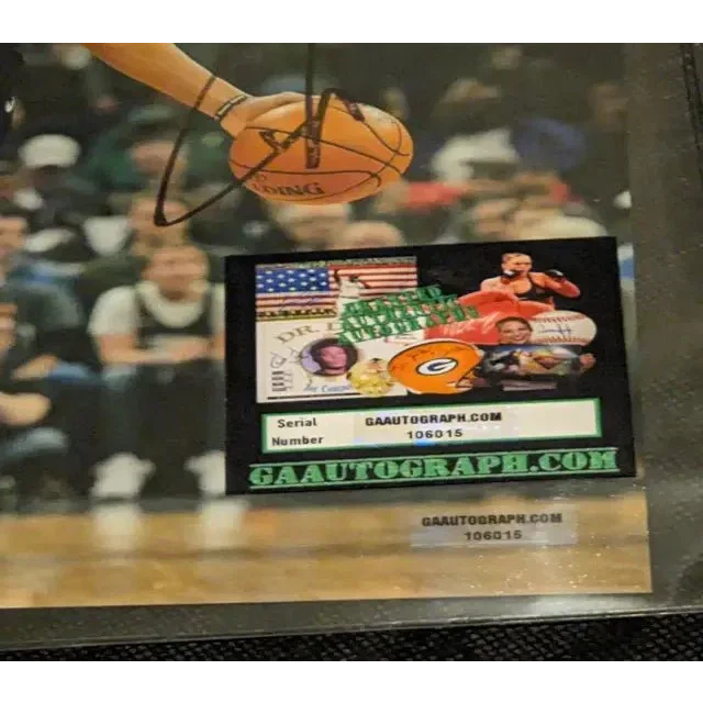 Giannis Antetokounmpo Milwaukee Bucks signed 8x10 photo with autograph sticker and COA