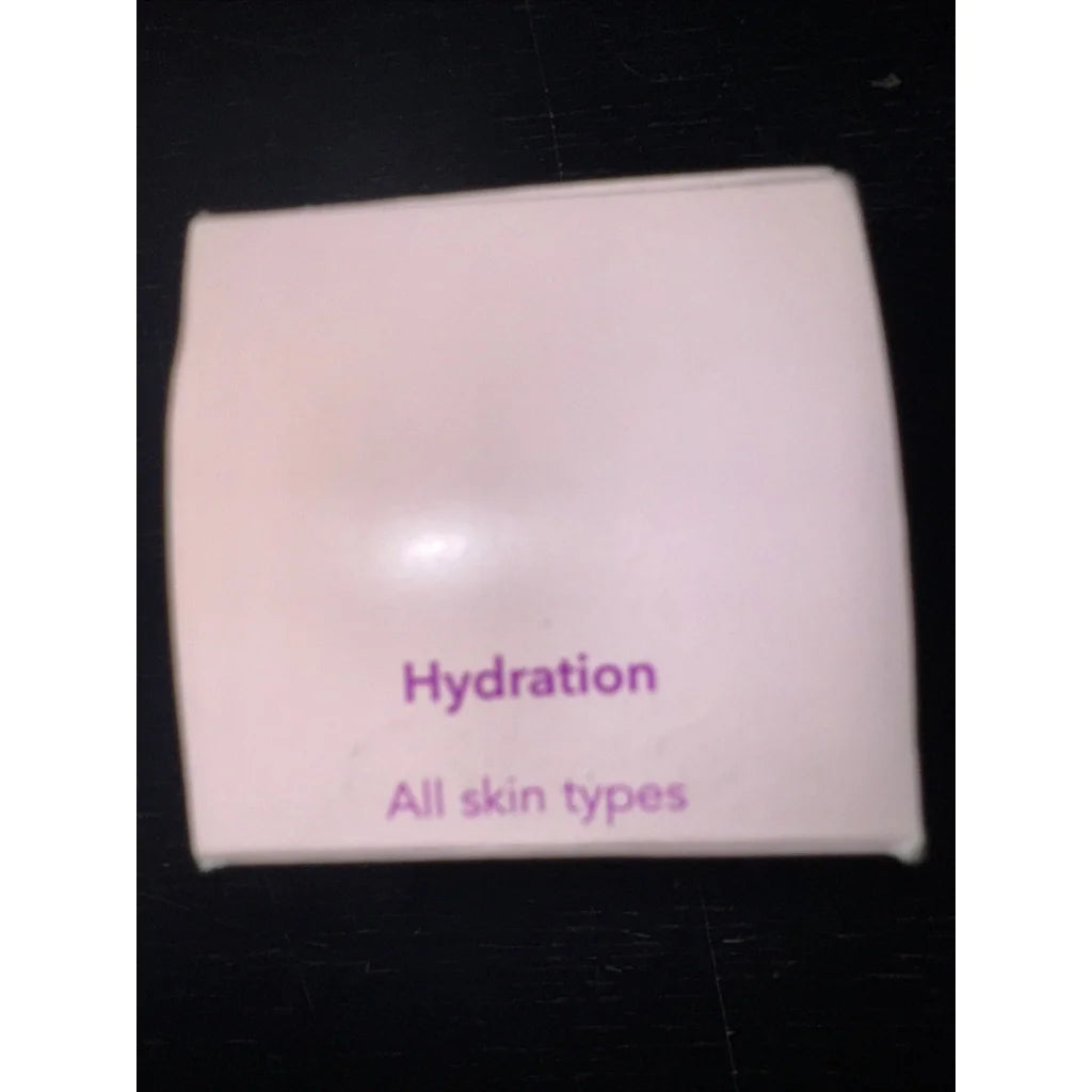 Good Molecules hyaluronic acid serum pale pink box, hydration all skin types