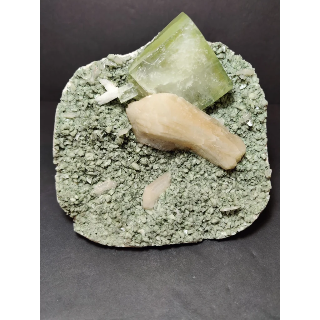 Green apophyllite cubes with fluorite and quartz on heulandite, 1182g