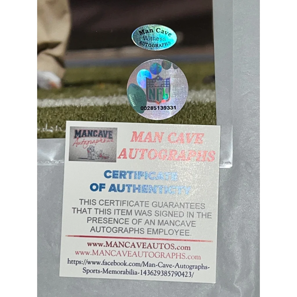 Certificate of authenticity for Kellen Winslow Cleveland Browns autographed 8x10 photo