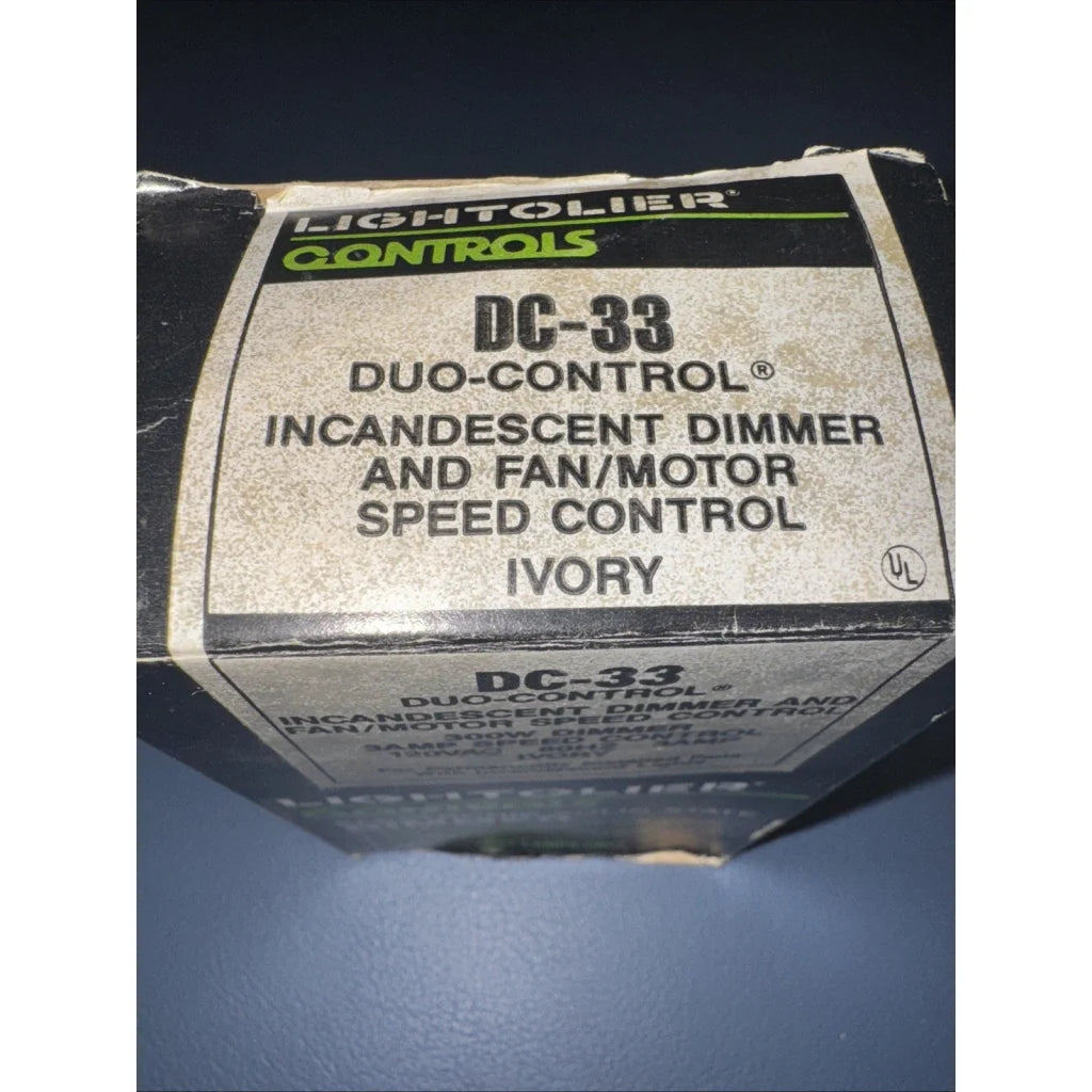 Lightolier duo control dimmer model DC-33 ivory box
