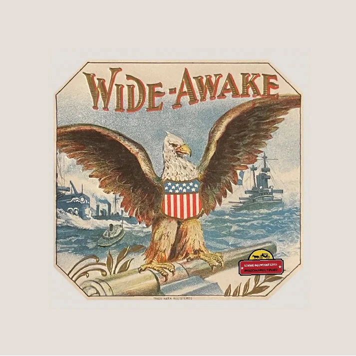 Patriotic eagle with Navy ships over Great White Fleet on 1910s antique cigar label