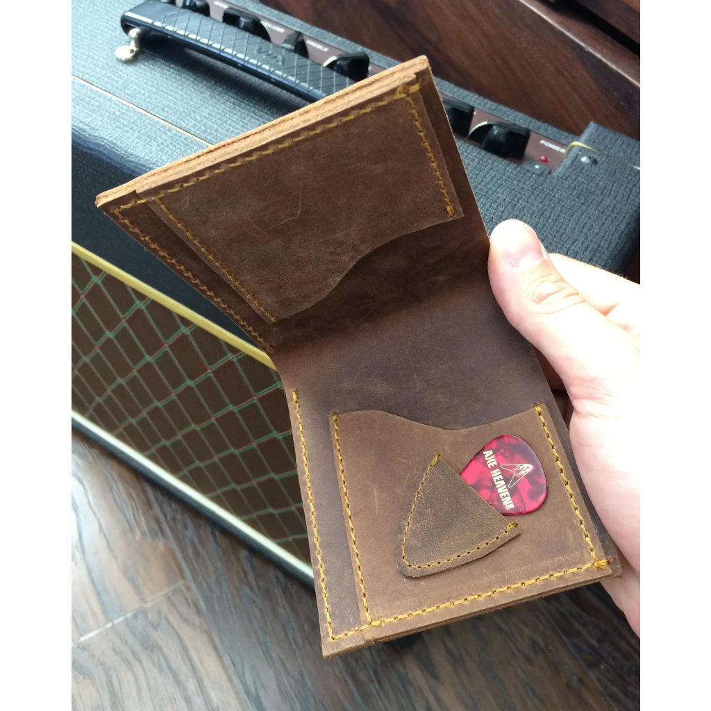 SRV Signature Electric guitar wallet in genuine leather with brown pick design