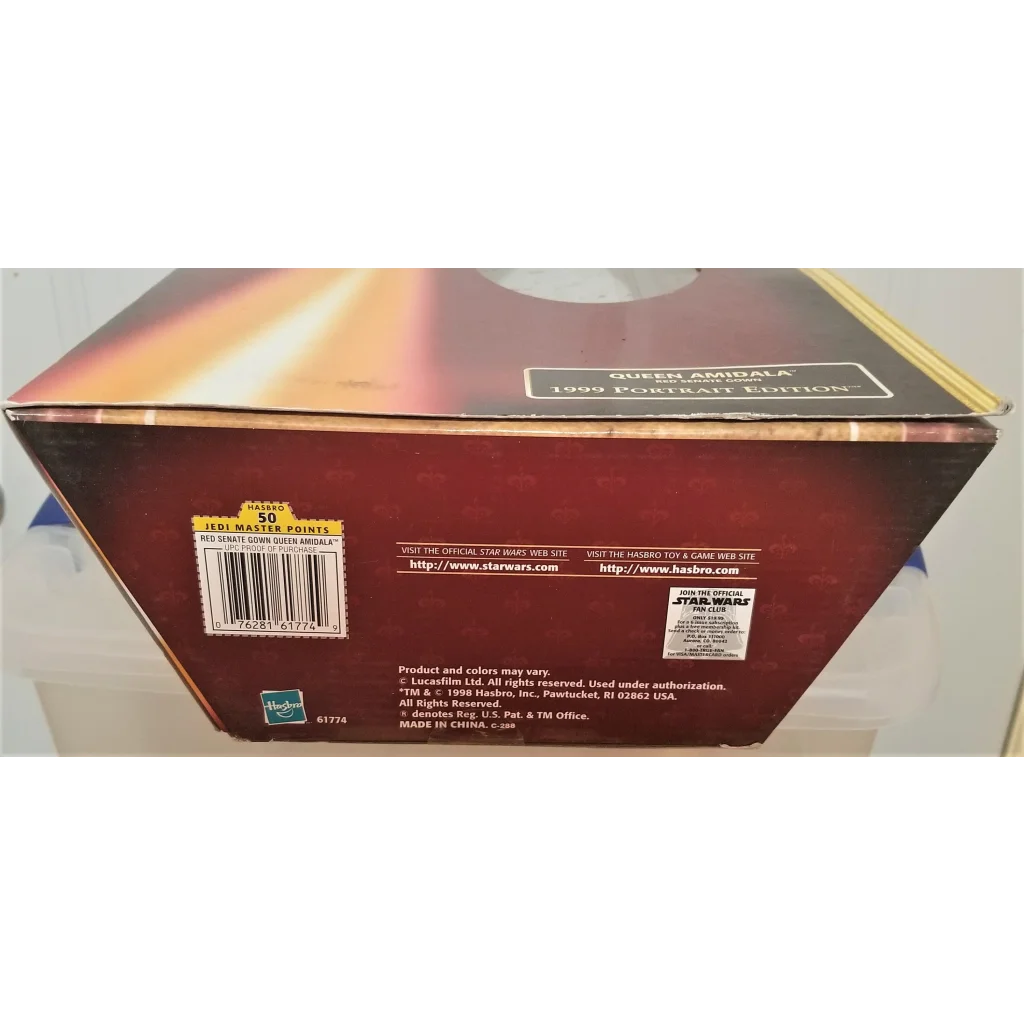 Star Wars Queen Amidala red senate gown 1999 portrait edition book