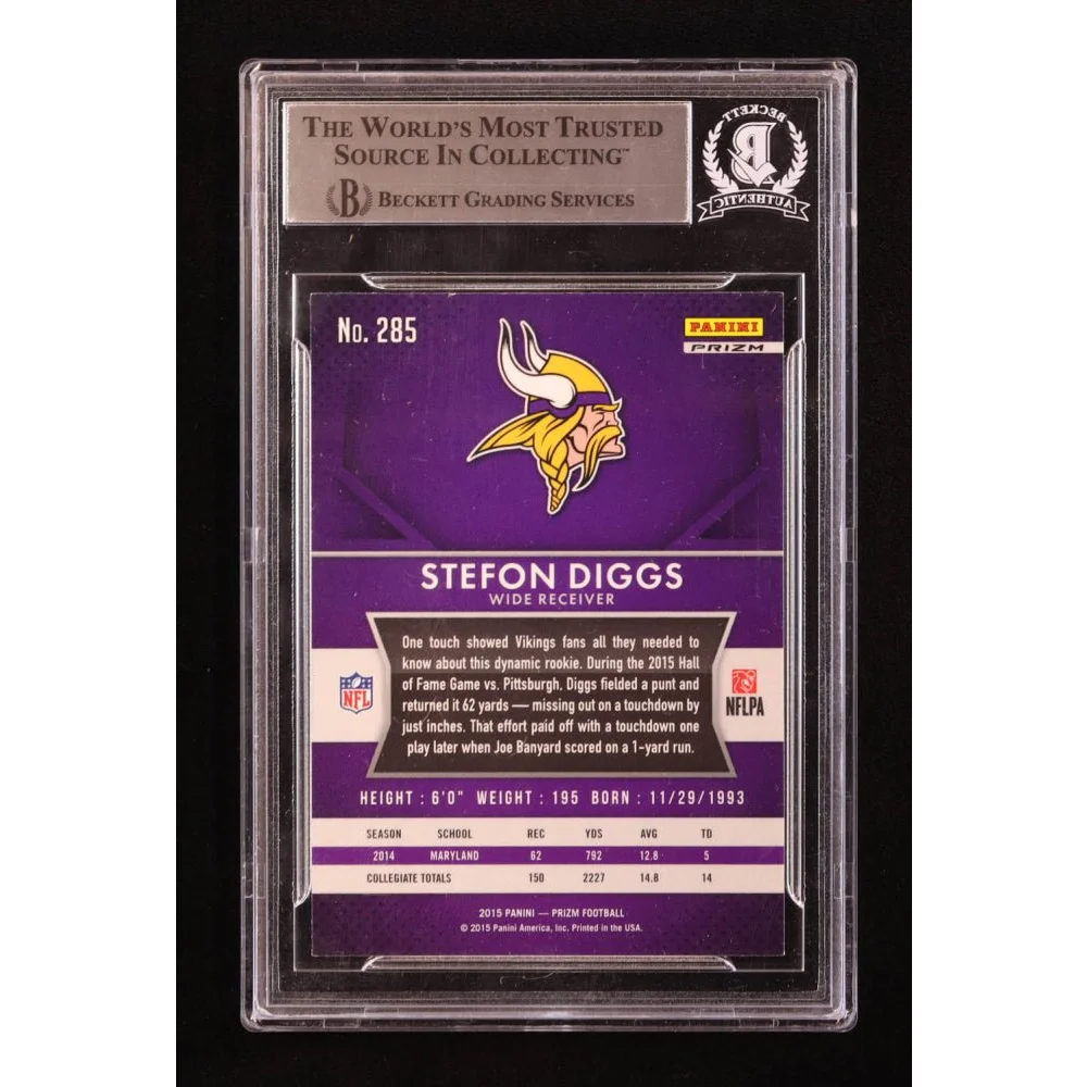 Graded Stefon Diggs signed 2015 Panini Prizm Prizms rookie card display