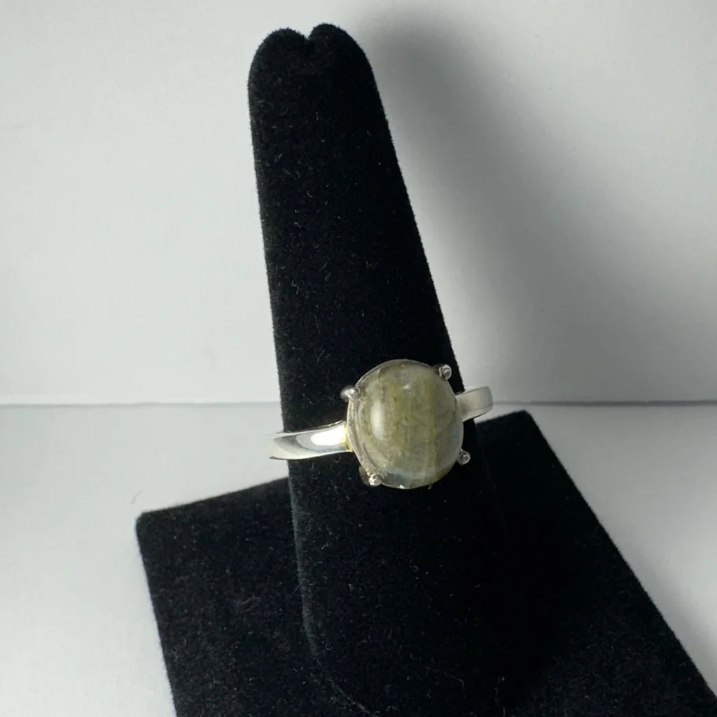 Stunning labradorite ring with iridescent blue green flashes