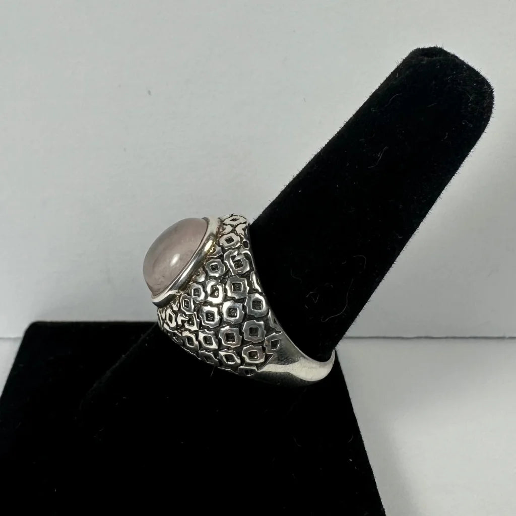 Stunning rose quartz ring in sterling silver filigree band