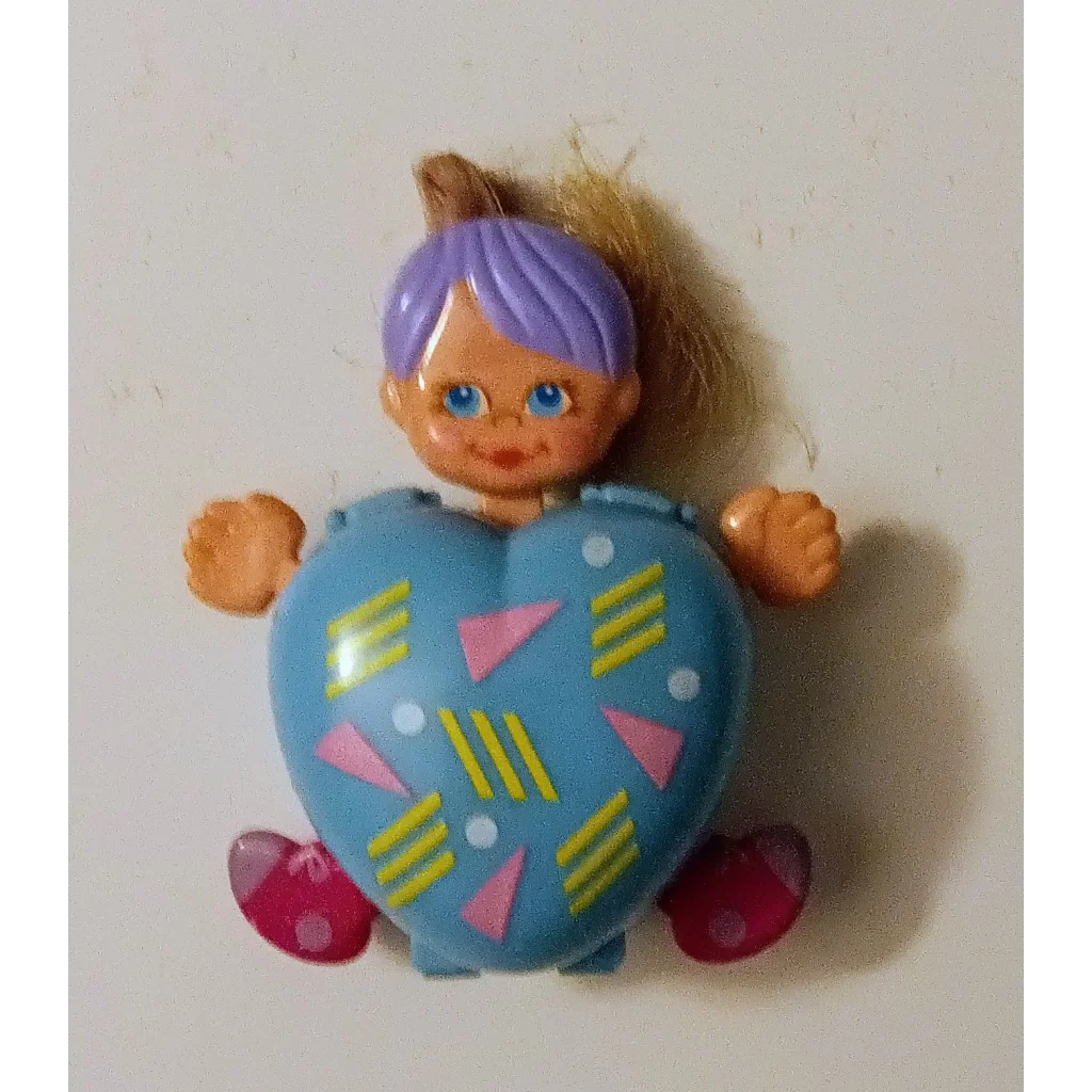 Sweet Secrets Cosmetics Green Mist magical compact toy with blue heart, purple hair, pink accents