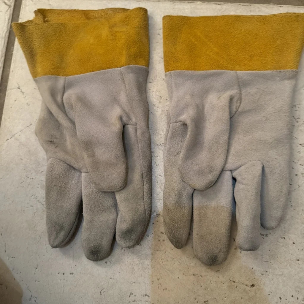 Tillman 25 AXL welding gloves leather extra large, two-tone worn pair