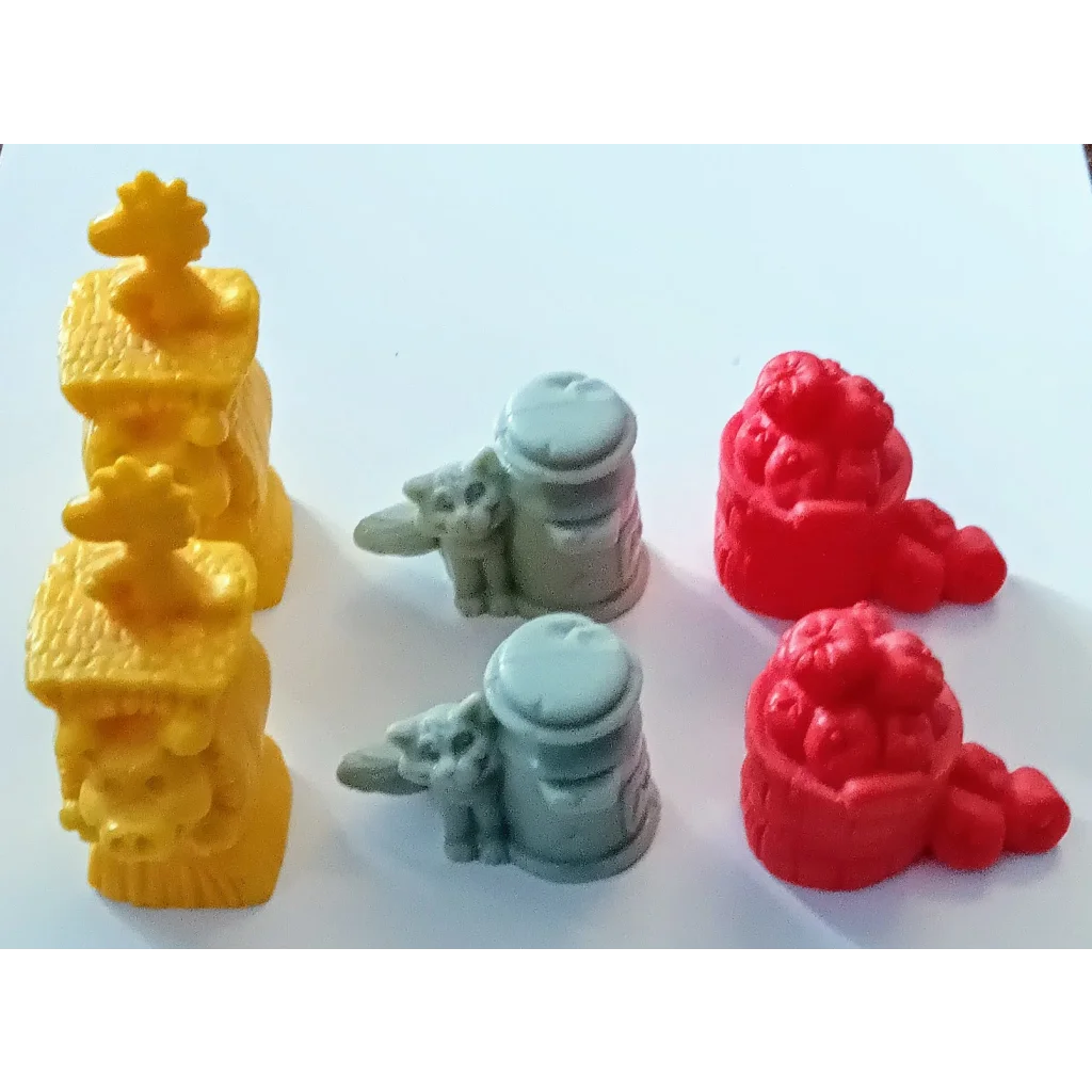 Vintage 1989 McDonalds Peanuts happy meal toy set with yellow nativity figurines