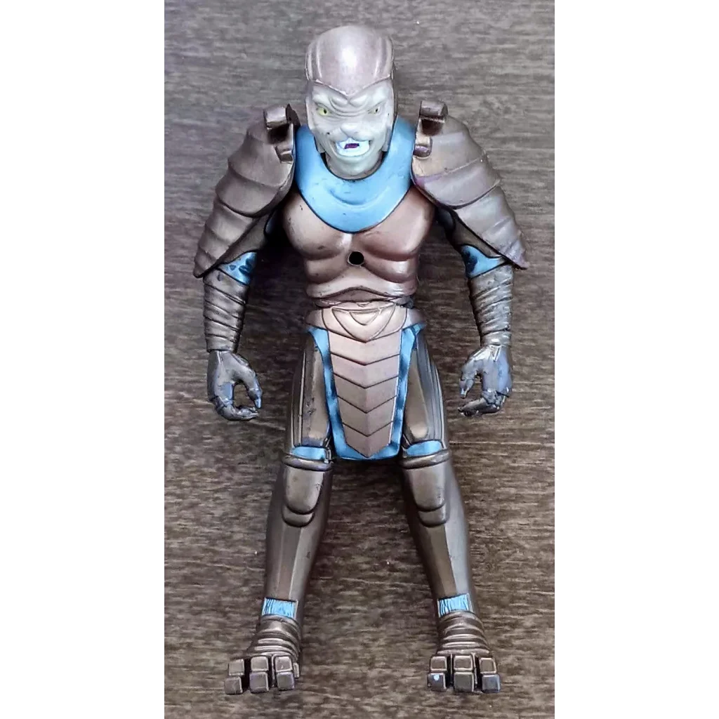 Silver Wing Commander action figure Kilrathi pilot in blue metallic battle armor