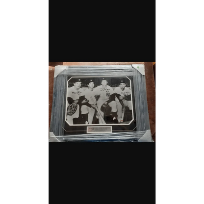 Framed signed infield black and white photo of 1961 NY Yankees World Series champion players