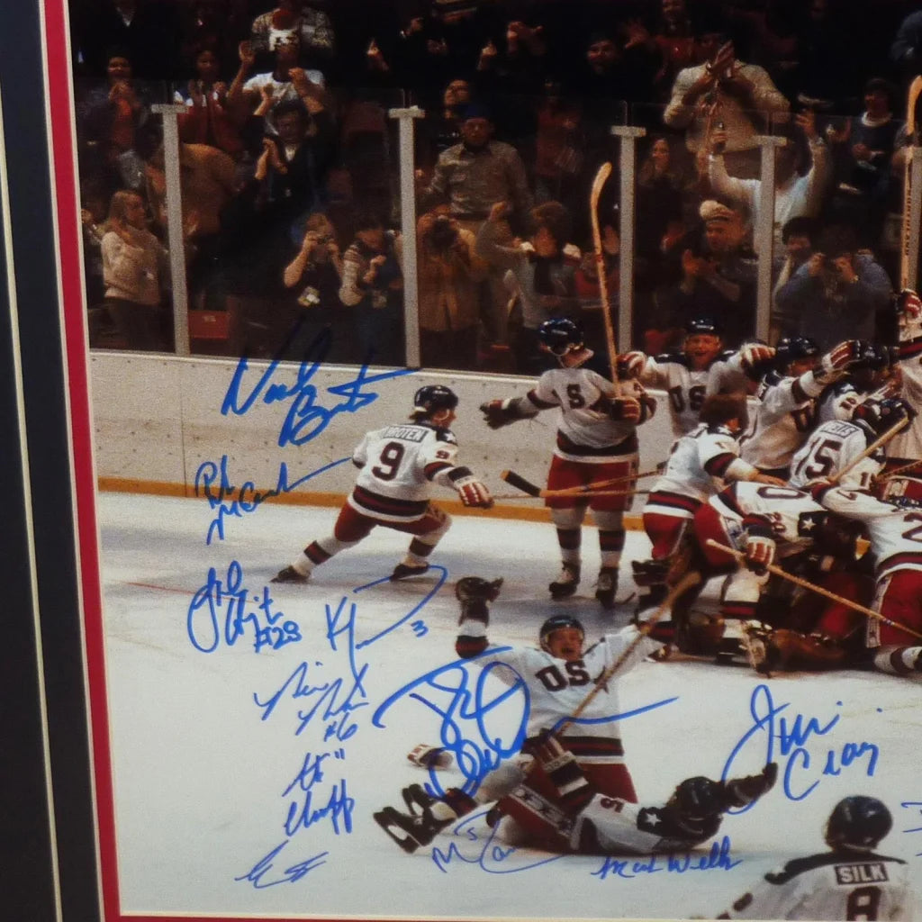 1980 U.S. Olympic Hockey Team deluxe framed 16x20 photo with 18 autographs