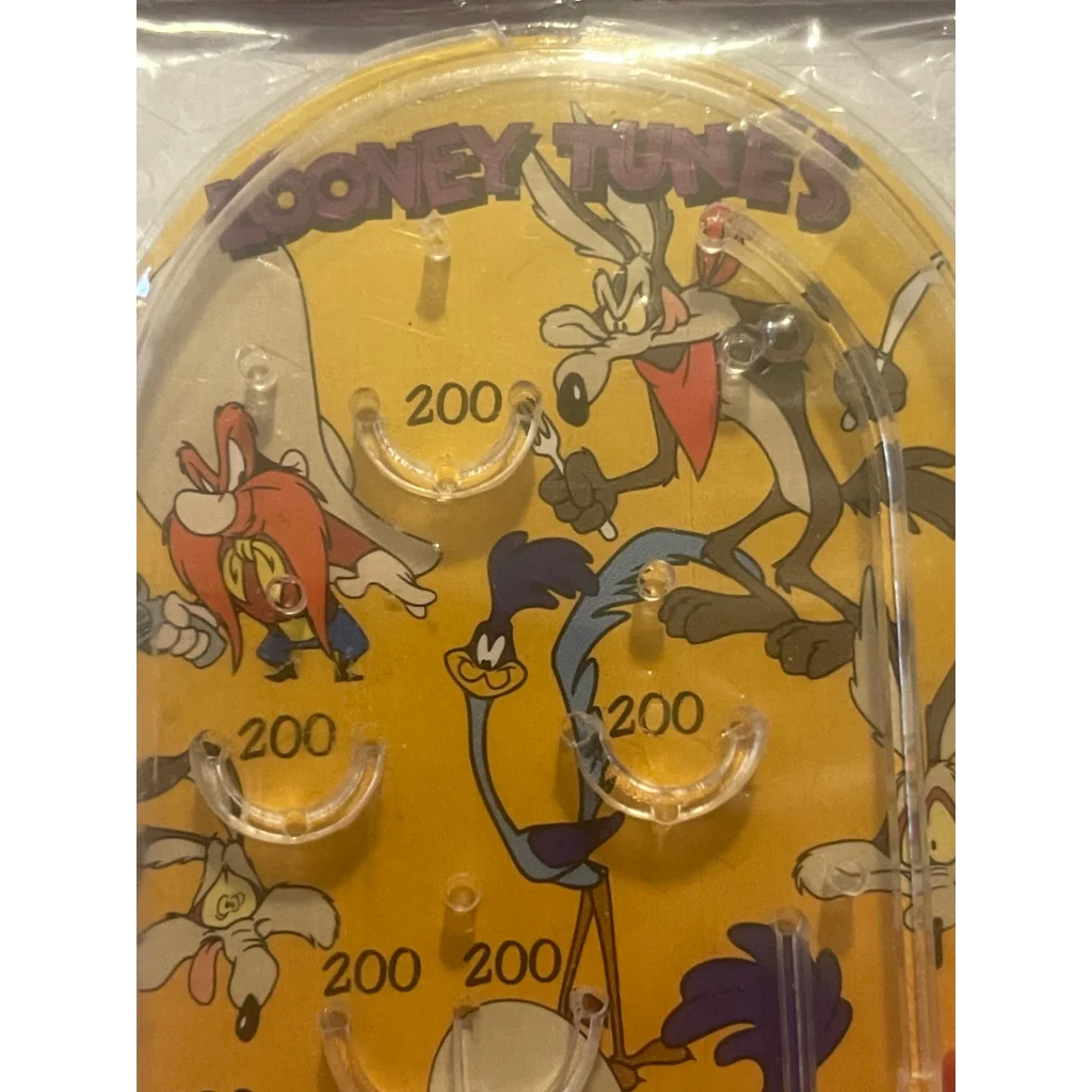 1997 Looney Tunes Pinball Game Roadrunner Wile E. Coyote Yosemite Sam Orange Collectibles Antique Collectible Items