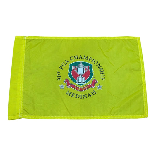 1999 PGA Championship Medinah golf pin flag with 81st lime green crest