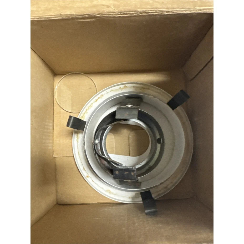 Low voltage halogen recessed light fixture MR16 50W white back view