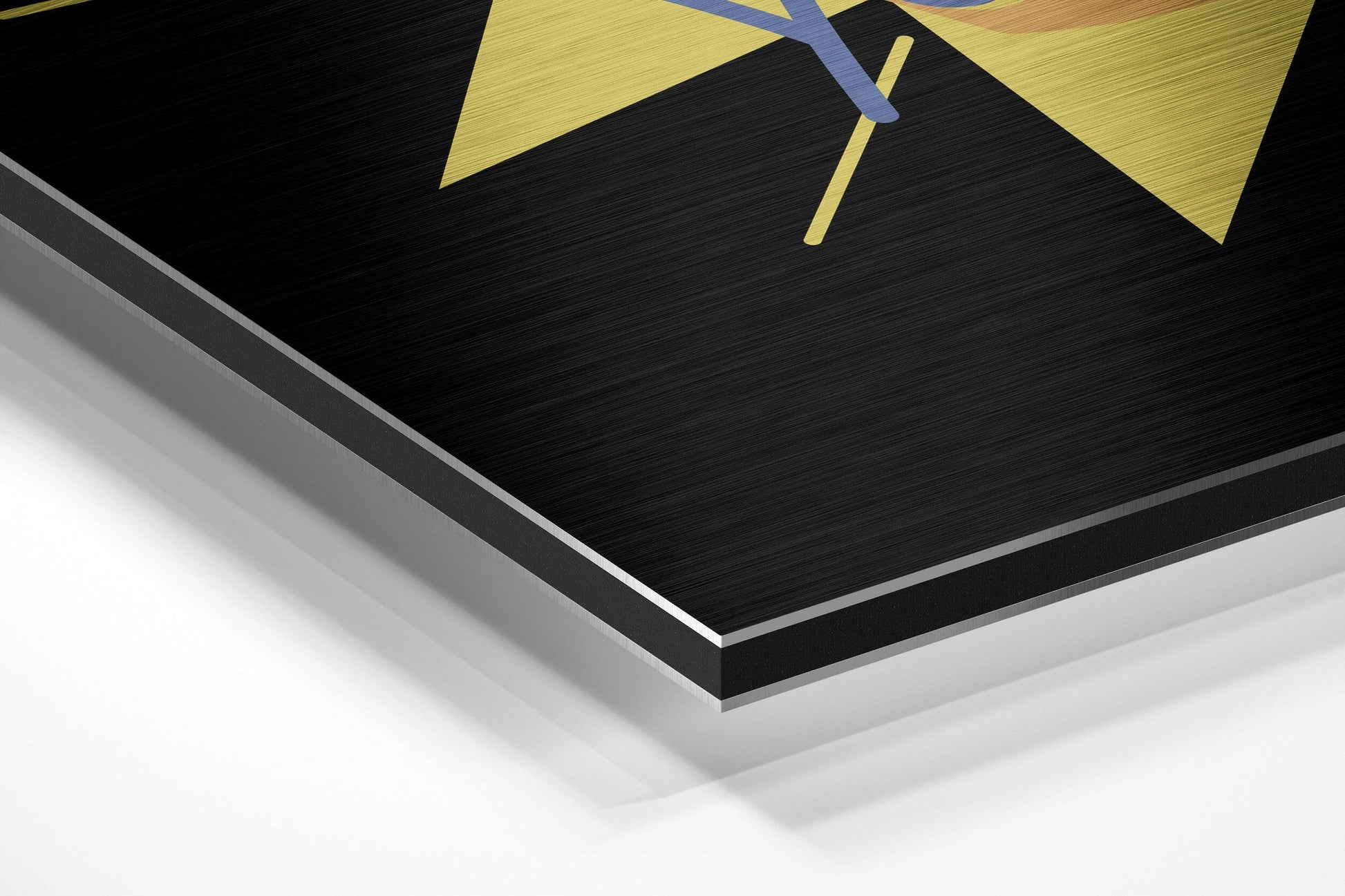 Close-up angled view of brushed black aluminum Dibond panel with yellow sticky notes and blue pen on surface, showing material depth and layered edge.