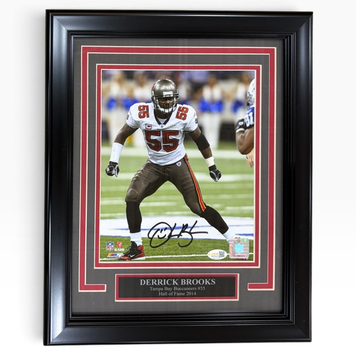 Derrick Brooks Autographed Tampa Bay Buccaneers Deluxe Framed 8x10 Photo - JSA