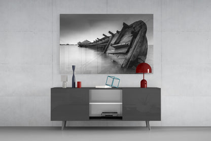 Black And White Shipwreck Ribs Glass Wall Art