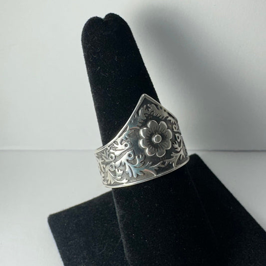 .925 Sterling Flower Ring