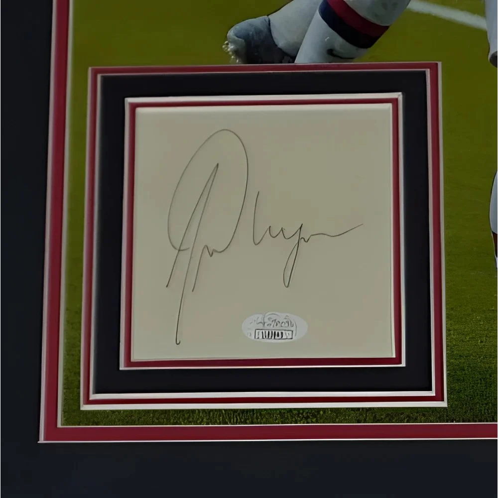 Alex Morgan deluxe framed Sports Illustrated signed cover in silver frame