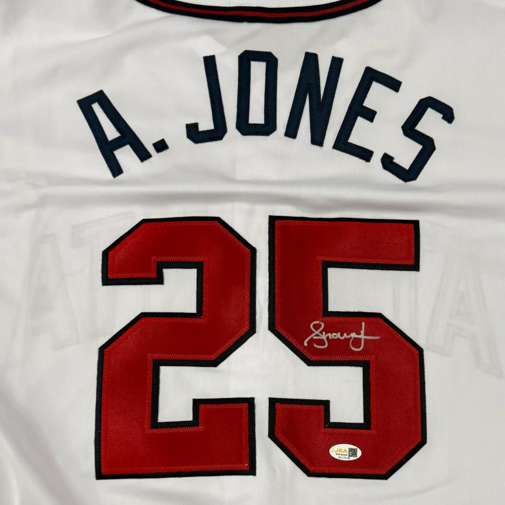 Andruw Jones autographed Atlanta Braves white #25 jersey back with A name
