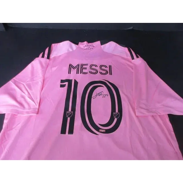 Pink Messi Inter Miami signed jersey with signature, RCA COA collectible for soccer fans