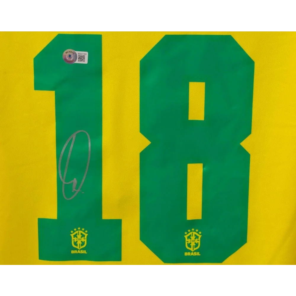 Yellow Vinicius Junior signed Brazil jersey with green 18, autograph, holographic sticker
