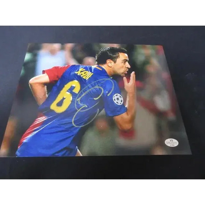 Autographed Xavi Barcelona signed 8x10 photo with certificate for soccer fans