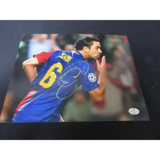 Autographed Xavi Barcelona signed 8x10 photo with certificate for soccer fans