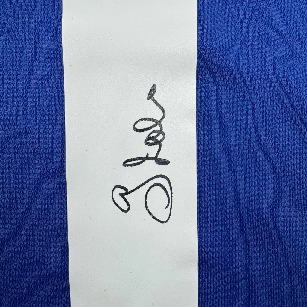 Gianfranco Zola Italy jersey fabric and signature detail