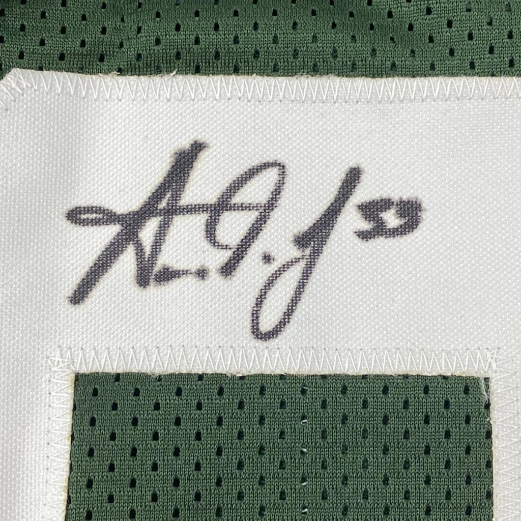 Autographed aaron jones green bay green mesh custom jersey with white label and signature for professional sports league