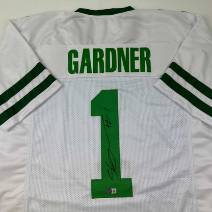 Autographed Ahmad Sauce Gardner New York White Retro Football Jersey Beckett BAS COA | Certified Authentic Signed Memorabilia | vintageantiquesgifts.com