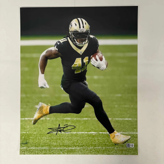 Autographed Alvin Kamara New Orleans Saints 16x20 Football Photo Beckett BAS COA #2 | Hall of Fame Sports Memorabilia | vintageantiquesgifts.com