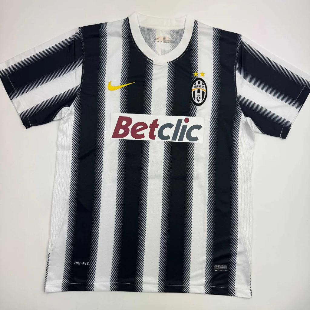 Autographed Andrea Pirlo Juventus White Soccer Jersey Beckett BAS COA | Authenticated Signed Sports Jersey | vintageantiquesgifts.com