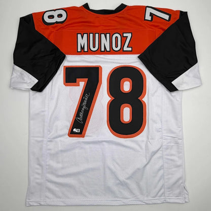 Autographed Anthony Munoz Cincinnati White Football Jersey Beckett BAS COA | Hall of Fame Sports Memorabilia | vintageantiquesgifts.com