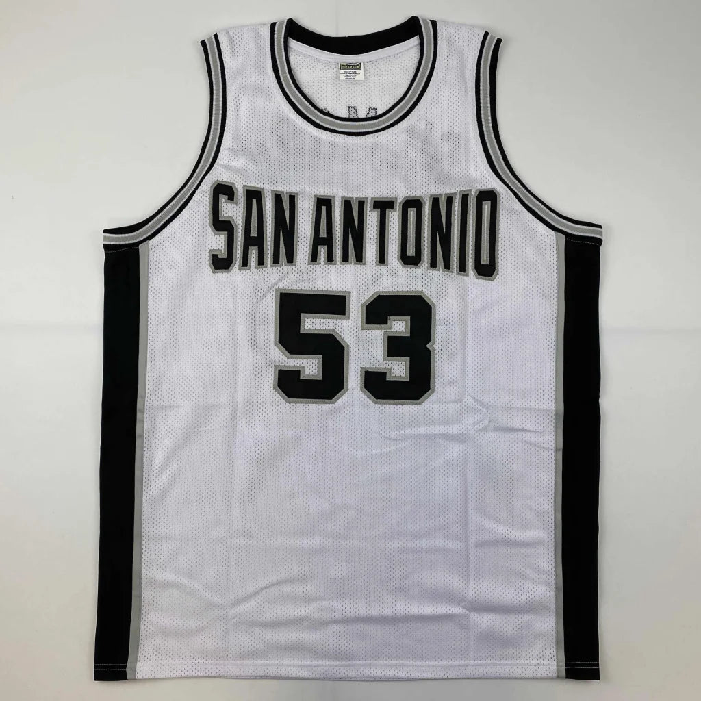 Autographed Artis Gilmore HOF 11 San Antonio White Basketball Jersey JSA COA | Authenticated Signed Sports Jersey | vintageantiquesgifts.com