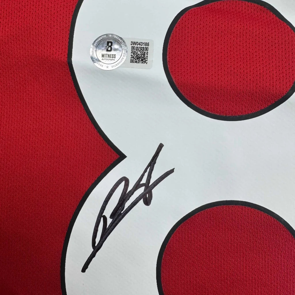 Autographed Bruno Fernandes Manchester United Red Soccer Jersey Beckett BAS COA | Authenticated Signed Sports Jersey | vintageantiquesgifts.com