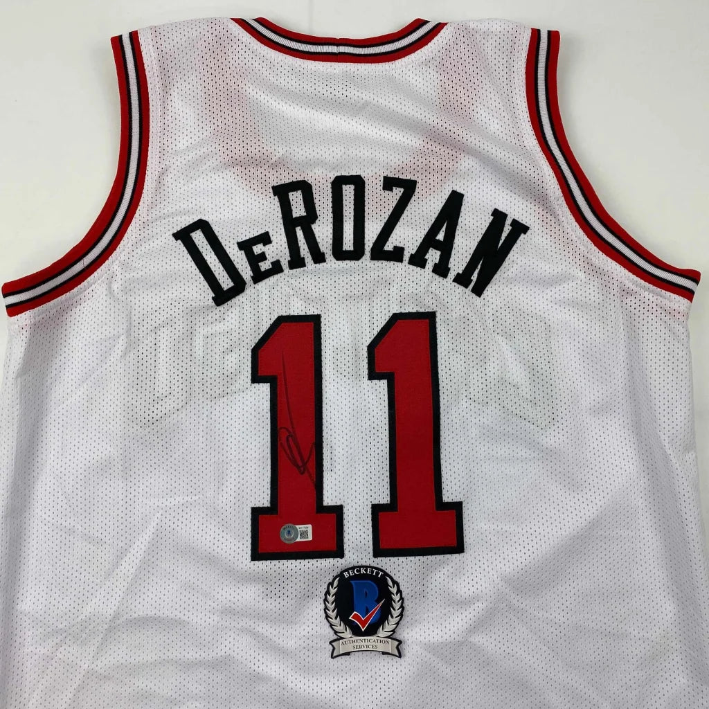 Autographed DeMar DeRozan white Chicago Bulls custom jersey, back view