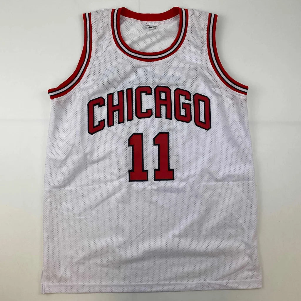 Autographed DeMar DeRozan Chicago Bulls 11 white mesh custom jersey